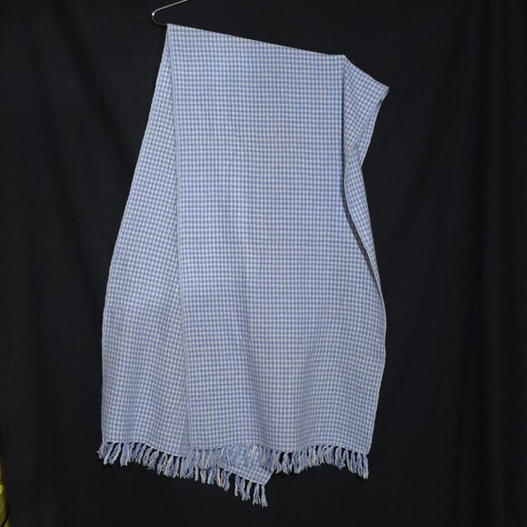 Petronius Wool Cashmere Scarf - Blue White Houndstooth - 18" x 68" - Picture 4 of 5